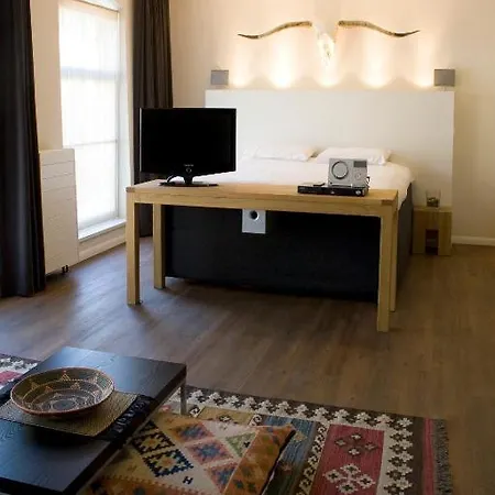 A Small 4* Rotterdam